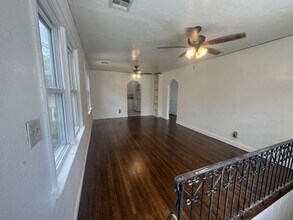 Building Photo - 2715 W 48th St