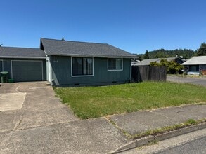 Building Photo - 1049 N 16th St