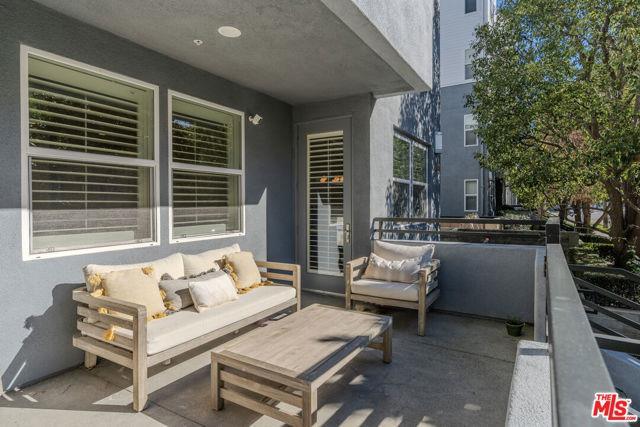Building Photo - 7100 Playa Vista Dr
