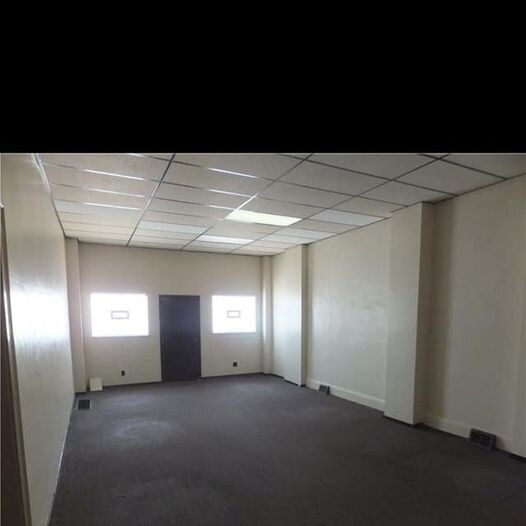 Building Photo - 3499 W 117th St