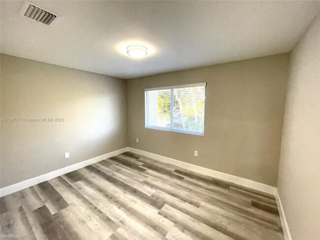 Foto del edificio - 3 br, 2 bath House - SHARMAN