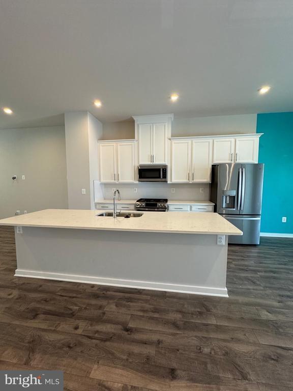 Foto del edificio - 1768 Hickory Wds Rd