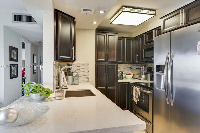 Foto del edificio - 16508 NE 26th Ave
