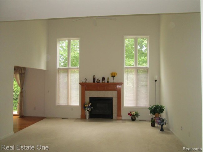 Building Photo - 459 Mystic Valley