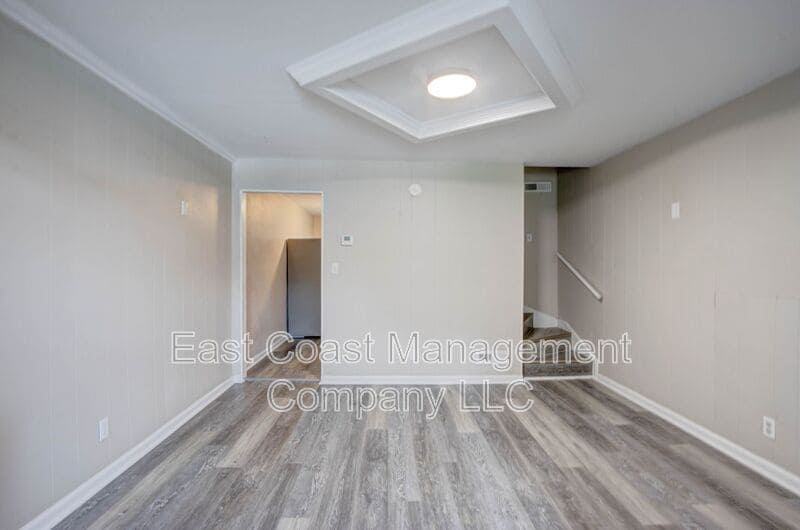 Primary Photo - 146 Chestnut St