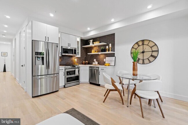 Foto del edificio - 1808 S St NW