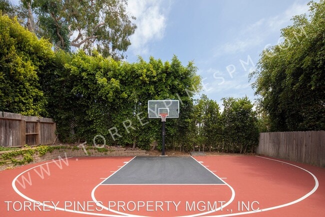 Building Photo - 3 br, 3 bath House - 319 12th Street