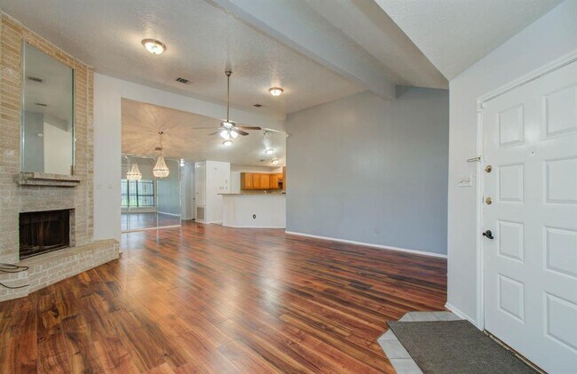 Foto del edificio - 1439 Hunters Park Dr
