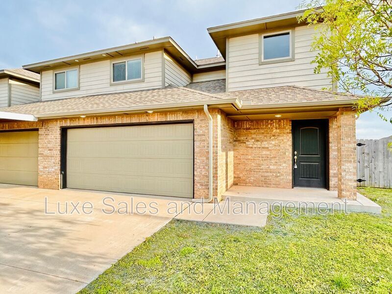 Primary Photo - 8806 SW 45th St