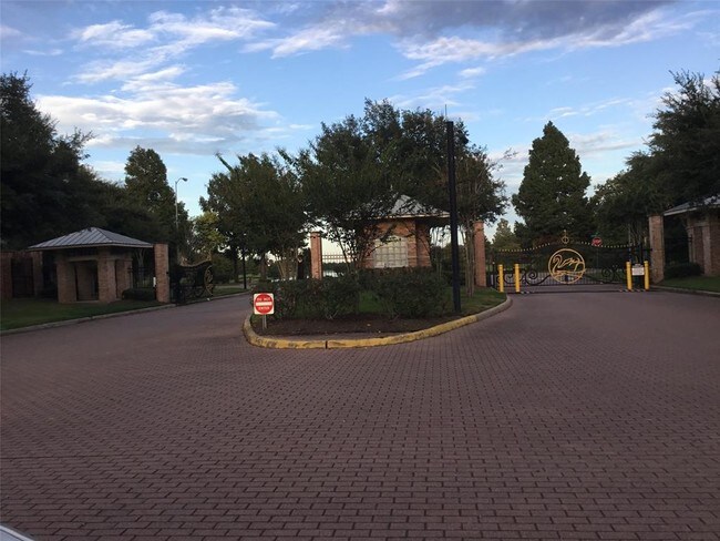 Foto del edificio - 12413 Shady Downs Dr