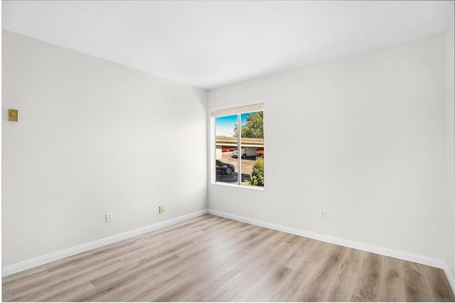 Room View - 8026 Linda Vista Rd