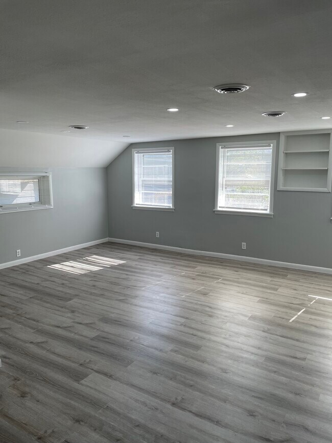 50 N Main St, Homer, NY 13077 Townhouse for Rent in Homer, NY