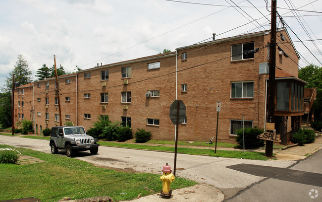 Building Photo - 13th Street