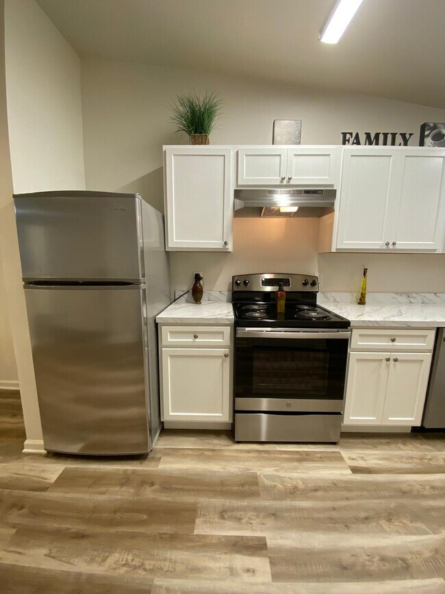 Building Photo - Villas at Ashton Square 2 Bed 2 Bath Apartment for rent!