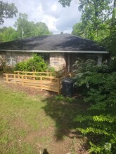 Building Photo - 1231 John Ross Rd