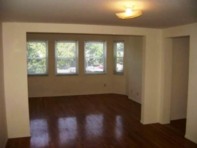 Foto principal - 57 Main St