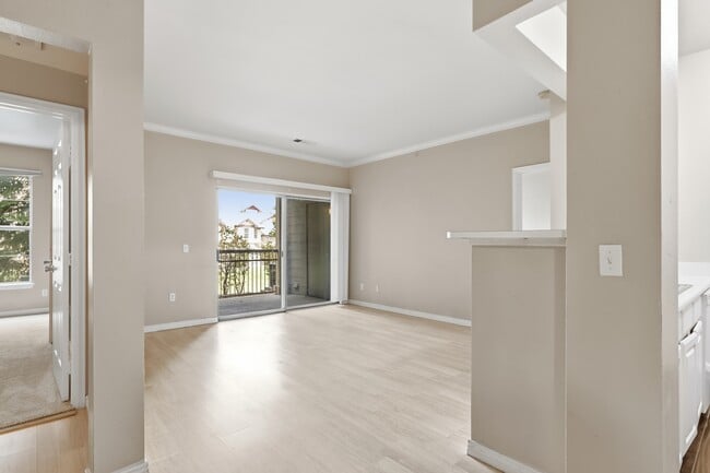 Building Photo - 7438 S Quail Cir