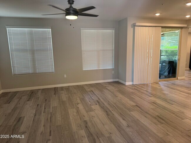 Building Photo - 2425 W Bronco Butte Trl
