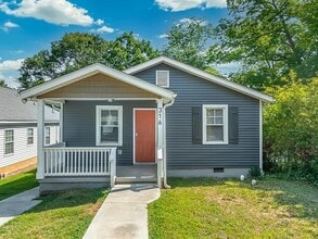 Building Photo - 316 Gower St