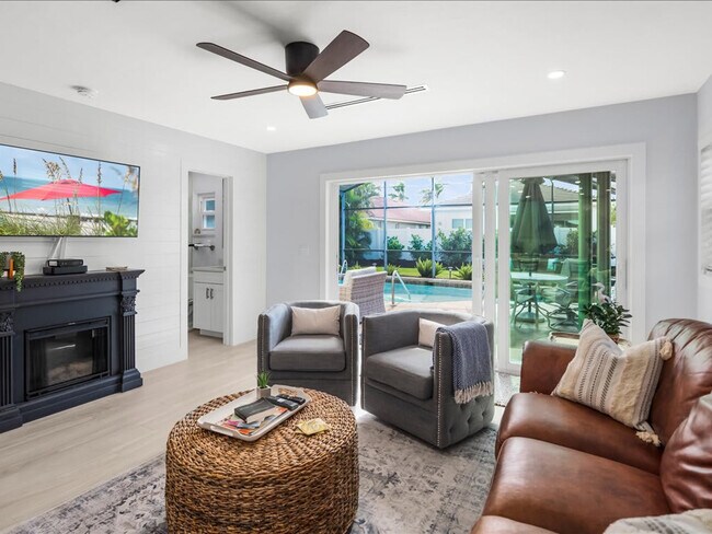 Foto del edificio - 692 106th Ave N