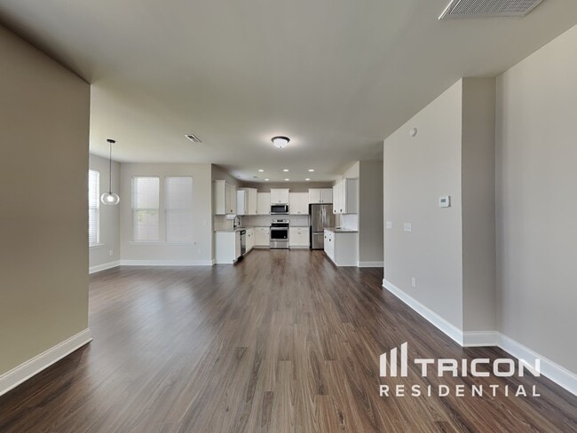Building Photo - 140 Ashberry Ln