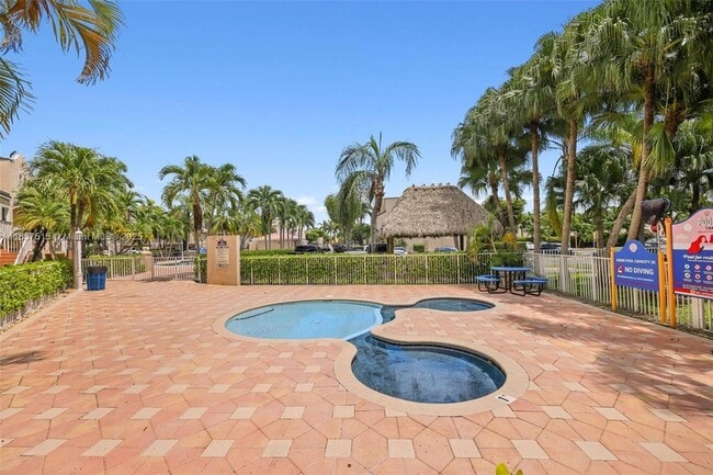 Foto del edificio - 8615 NW 5th Terrace