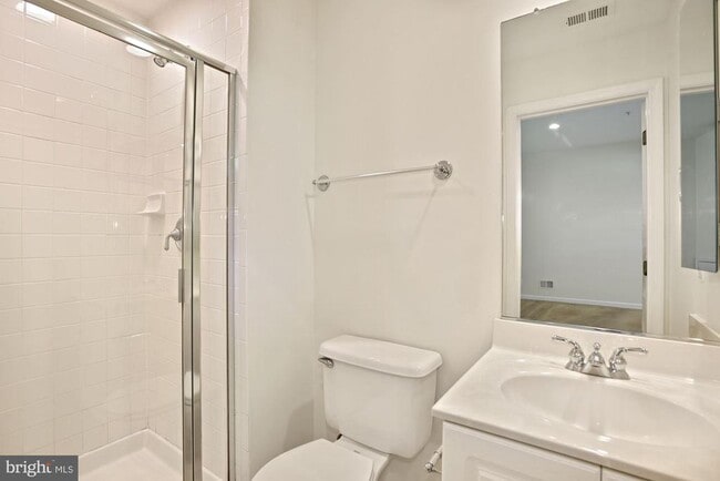 Building Photo - 1614 Leeds Castle Dr