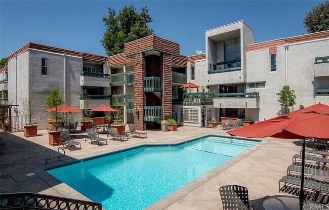 Building Photo - 355 S Los Robles Ave