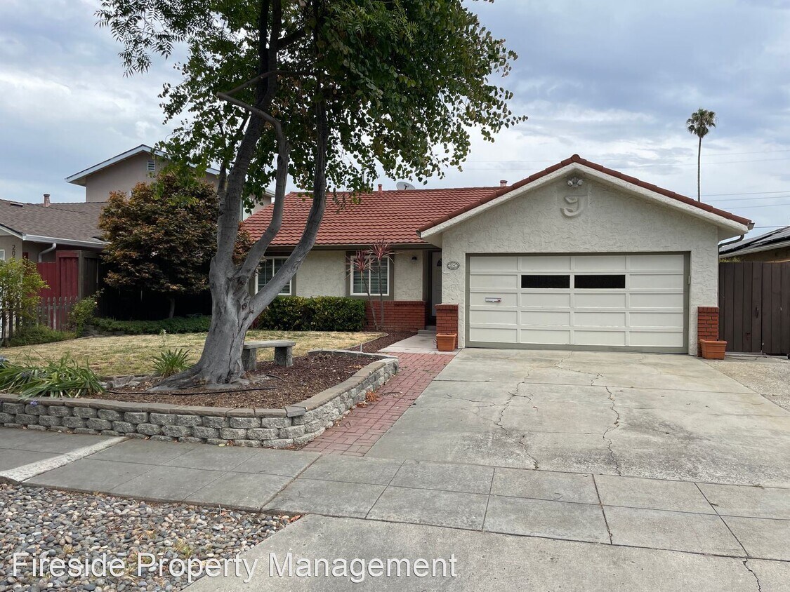 Primary Photo - 3 br, 2 bath House - 2047 Leon Dr