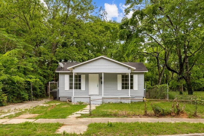 Building Photo - 7213 Naples Ave