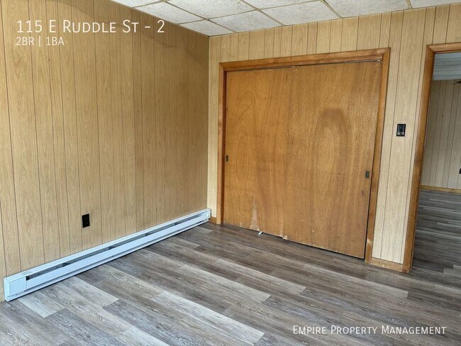 Building Photo - Available Now- 2 bedroom 1 bathroom in Coa...