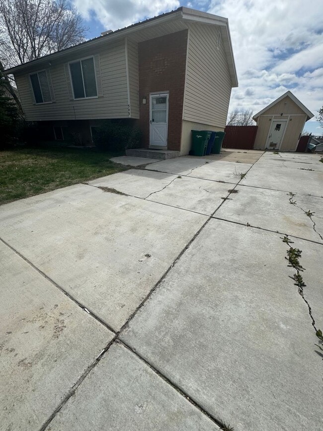 Building Photo - 549 E 575 N