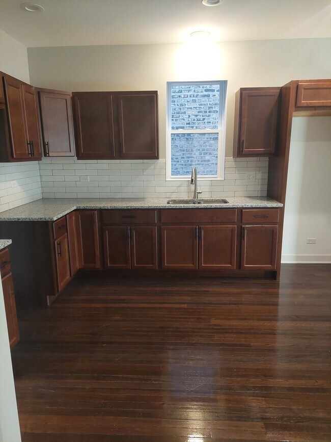 Foto del edificio - 4117 S Albany Ave