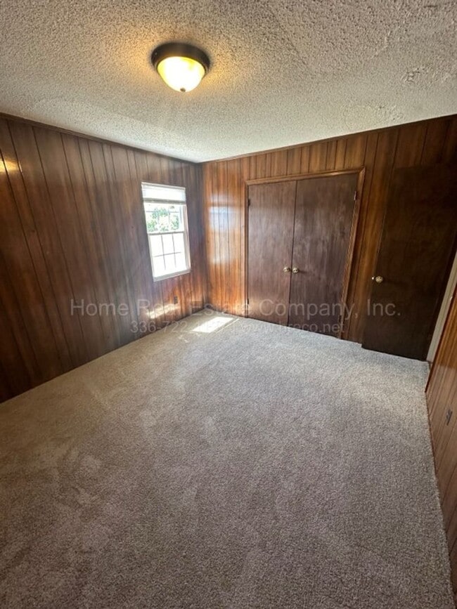 Building Photo - 406 Spaugh St SW
