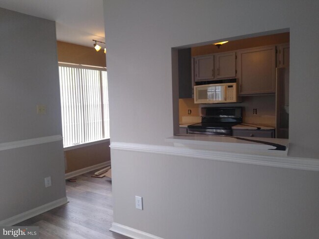 Building Photo - 11232 Wedgemere Ct