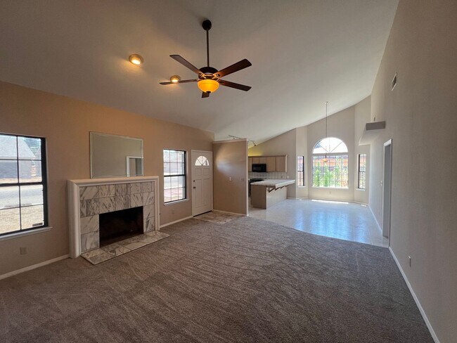Building Photo - Charming 3 bedroom cottage for rent in Ree...