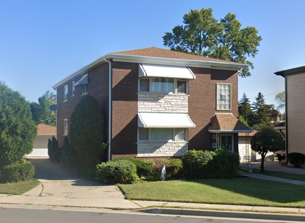 Primary Photo - 661 N Northwest Hwy