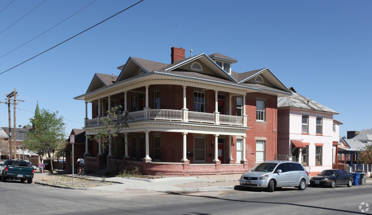 Primary Photo - 1124 N El Paso St