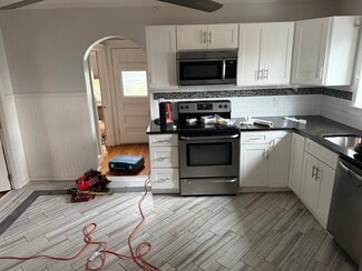 Building Photo - 14 Seagirt Ave