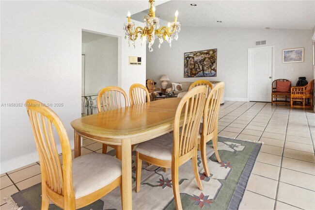Foto del edificio - 4678 NW 103rd Ct