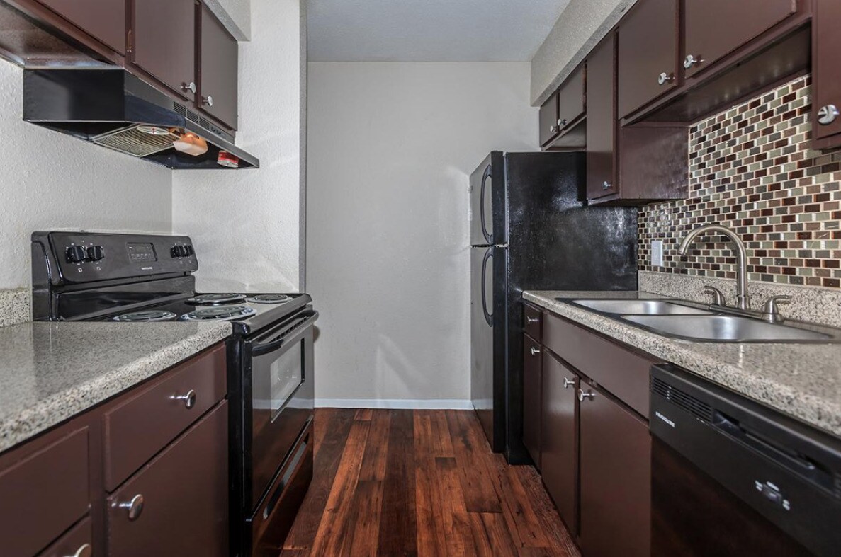 Windmill Terrace Apartments 2200 Murphy Dr Bedford, TX