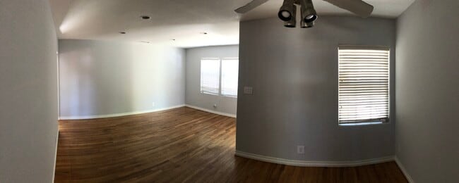 Living Room, Dining Room - 17800 Hartland St