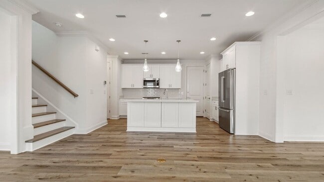 Building Photo - 86 Windrow Way