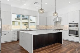 Building Photo - 1211 Stonemark Place