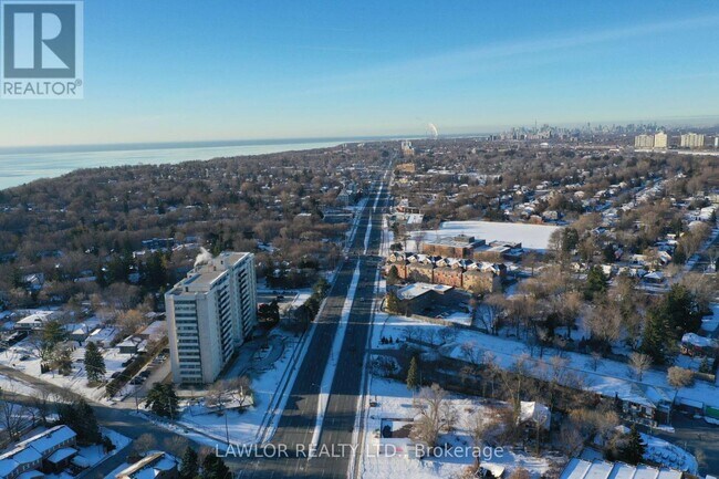 Building Photo - 3311-3311 Kingston Rd