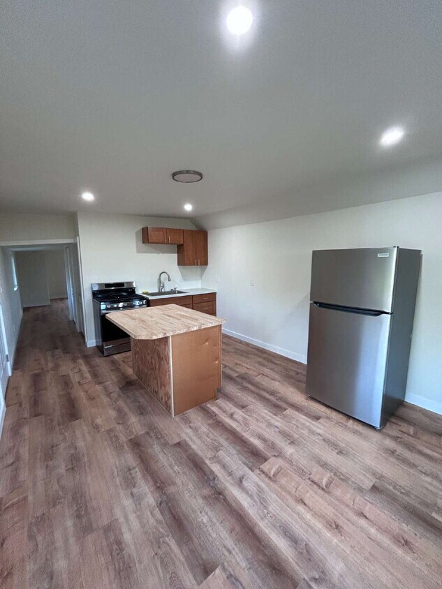 Primary Photo - Available Now! 1bd/1ba for rent in Kapaau