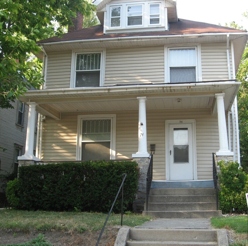 Primary Photo - 74 E Patterson Ave