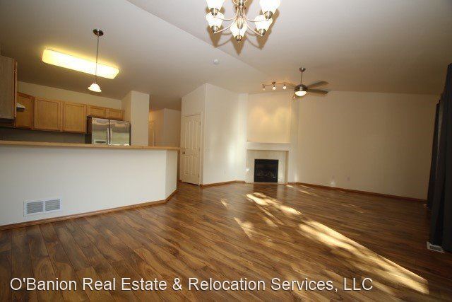 Building Photo - 3 br, 2 bath House - 10409 Valley Park Dr.