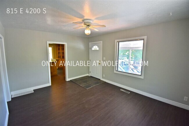 Foto del edificio - Renovated 4+ Bed Murray Home! No Deposit O...