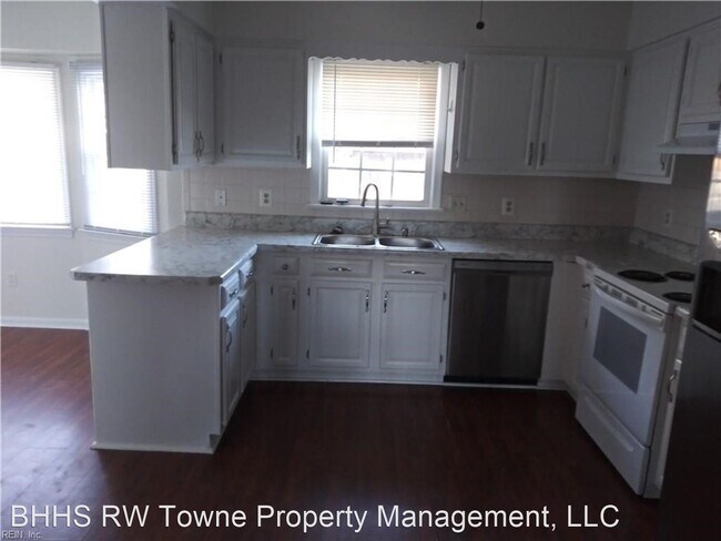 Building Photo - 4 br, 2.5 bath House - 621 Rolleston Court